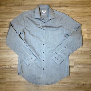 Merona The Ultimate Shirt Size Medium